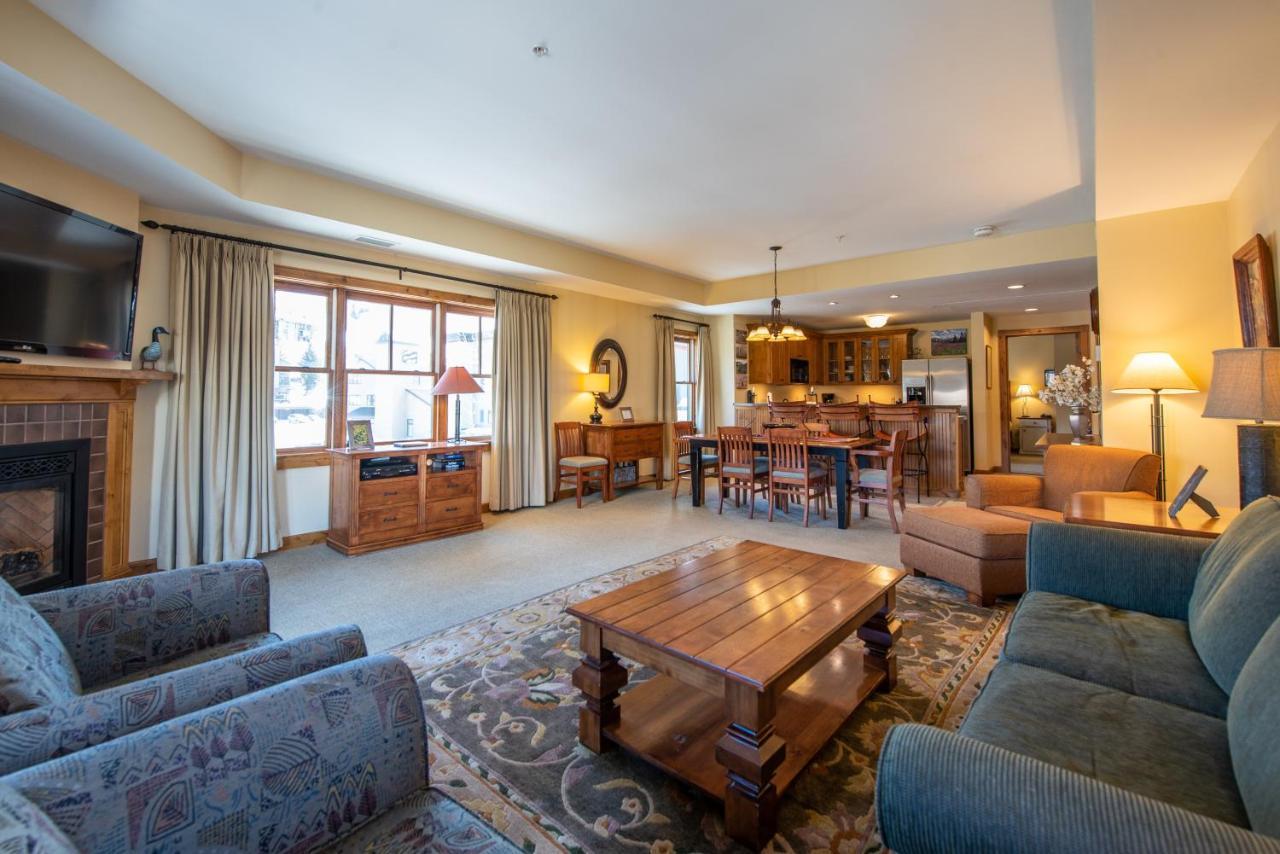 Two Bedroom Condo With Balcony Over Mountaineer Square - Just Steps From The Slopes! Condo Crested Butte Exterior foto