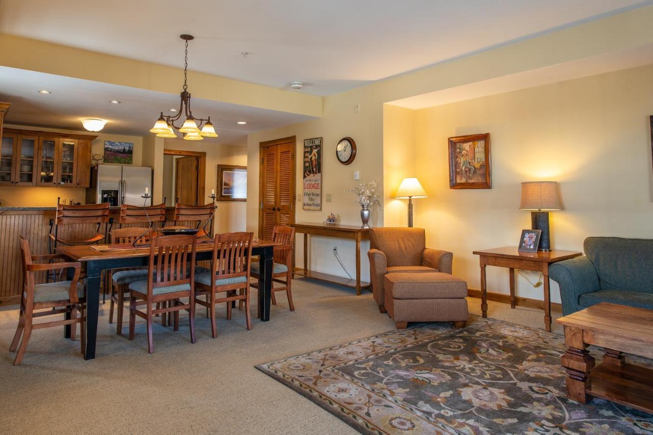 Two Bedroom Condo With Balcony Over Mountaineer Square - Just Steps From The Slopes! Condo Crested Butte Exterior foto